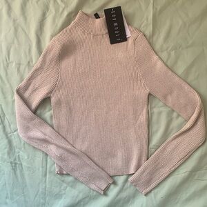Brand new classy ribbed turtle neck perfect for work!